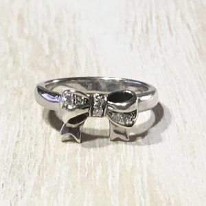 AUTHENTIC BLOOM NYC STERLING SILVER DAINTY BOW & CZ ACCENT BAND RING SIZE: 7